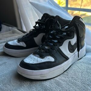 Nike Dunks HighTops Women 6.5